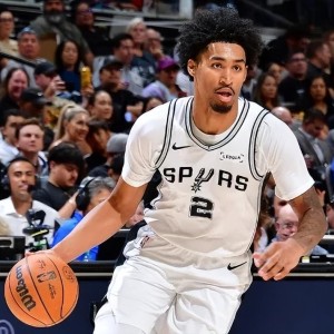 华体会体育app-马刺G3胜开拓者！卡斯尔+哈珀轰60分救主，阿夫迪亚+斯普利特败笔