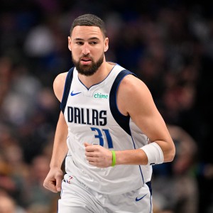 差一点意思！克莱9中3得9分2板  三分7中3&amp;末节两记三分来晚了点