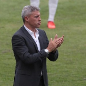 华体会体育官网-克雷斯波巴西执教迎首胜 他敢把阿尔维斯换下场！